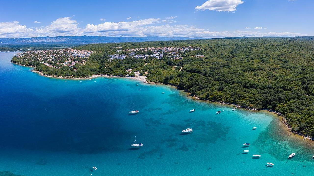 Njivice, Otok Krk, Apartman Dora Exterior photo